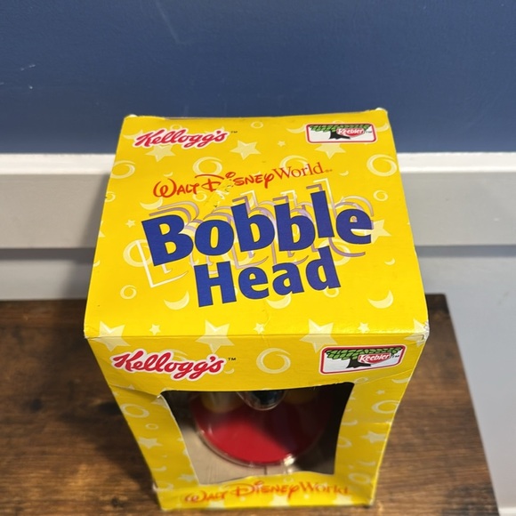 2002 Walt Disney World Resort Mickey Mouse Bobblehead Kellogs 8" Figure … - Picture 5 of 7